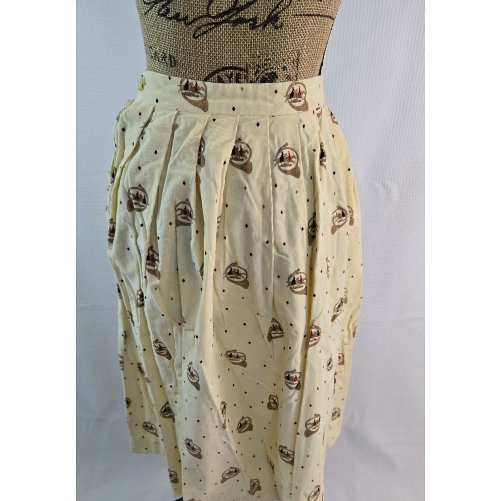 Villager women's equestrian 100% Cotton A-line Pleated Corduroy Skirt size 4 - Picture 2 of 8